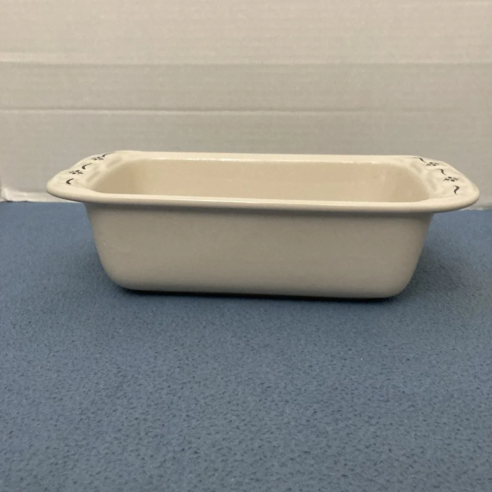 Longaberger Pottery Woven Traditions Blue 1.5 Quart Loaf Pan -8.5